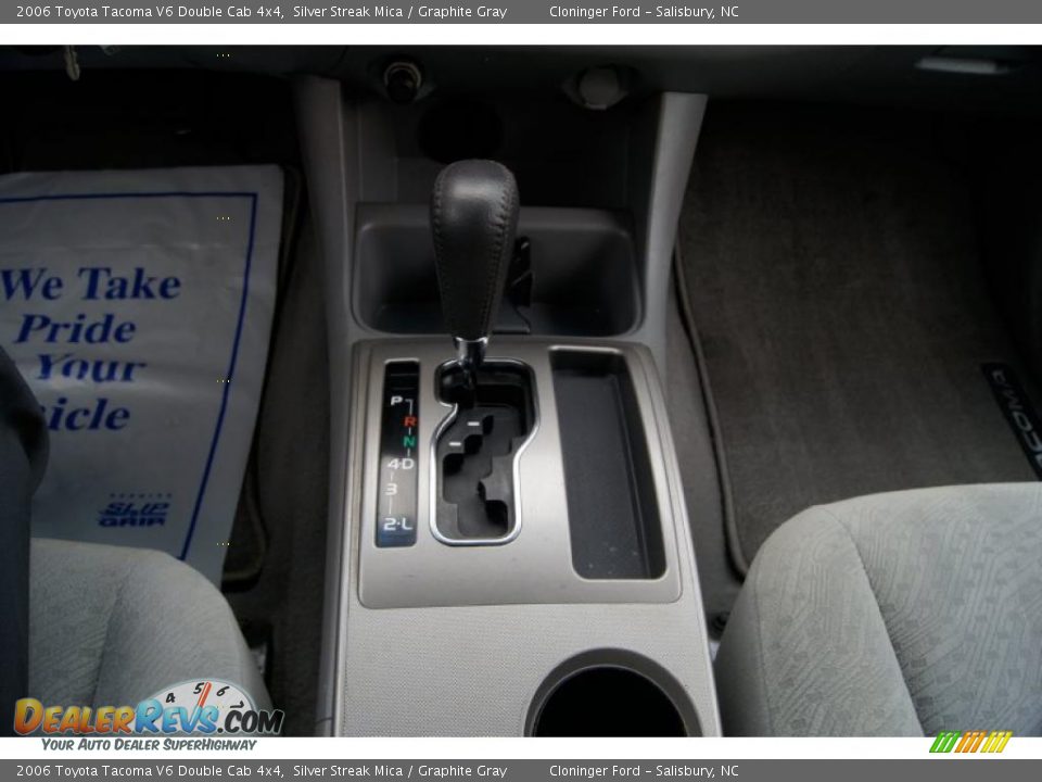 2006 Toyota Tacoma V6 Double Cab 4x4 Silver Streak Mica / Graphite Gray Photo #33