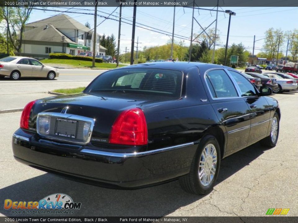 Black 2010 Lincoln Town Car Continental Edition Photo #3