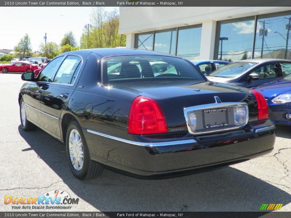 2010 Lincoln Town Car Continental Edition Black / Black Photo #4