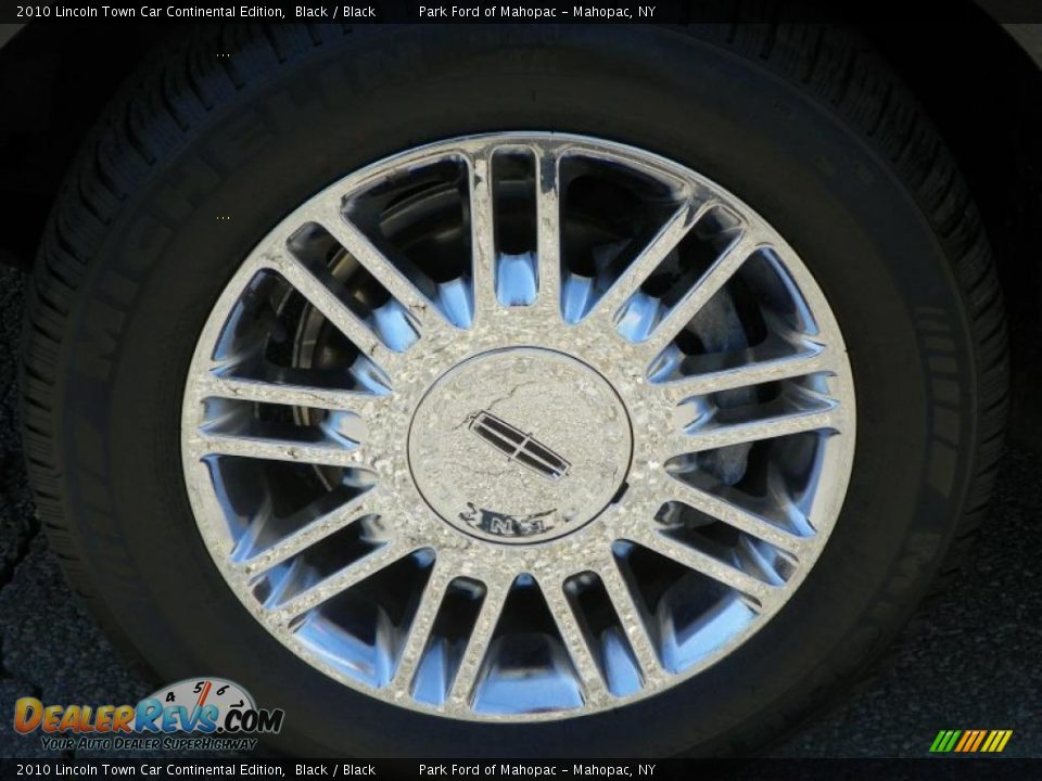 2010 Lincoln Town Car Continental Edition Wheel Photo #9