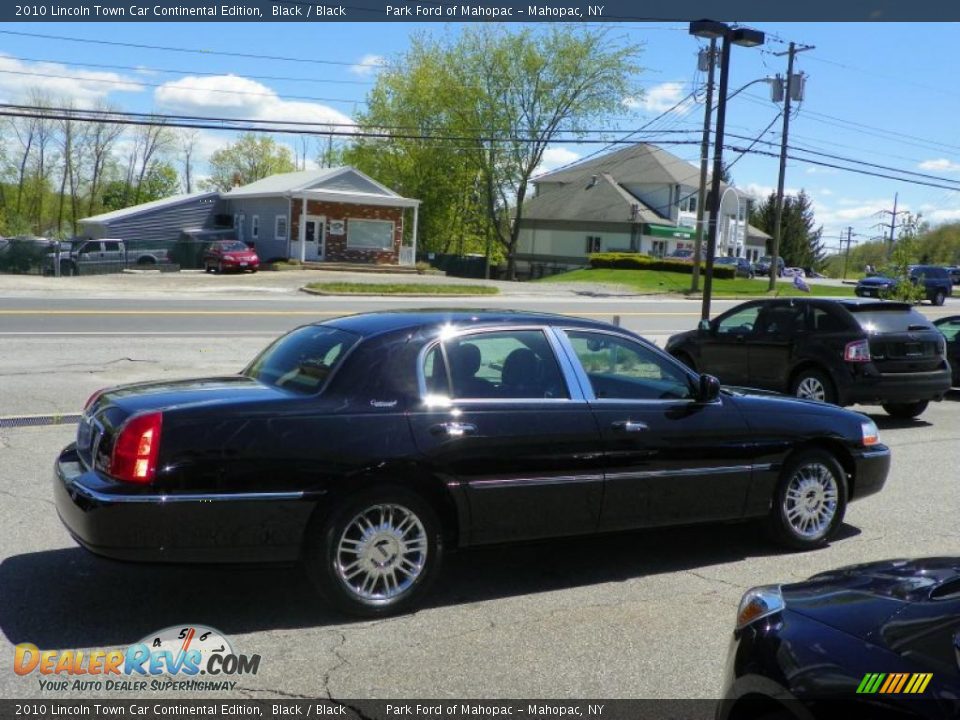 Black 2010 Lincoln Town Car Continental Edition Photo #17