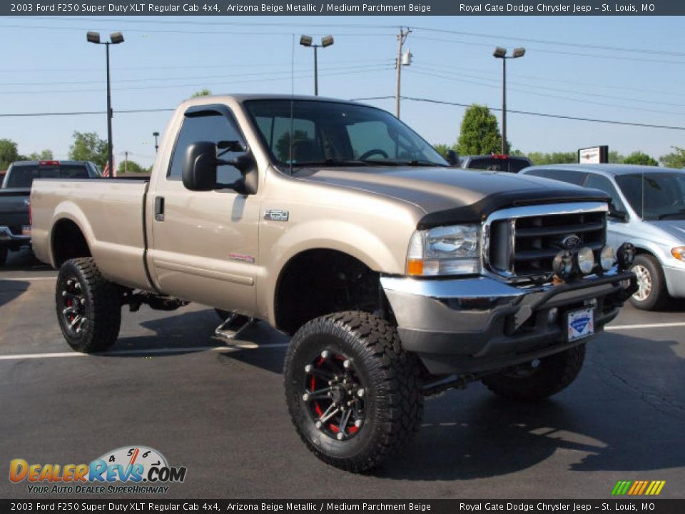 2003 Ford F250 Super Duty XLT Regular Cab 4x4 Arizona Beige Metallic / Medium Parchment Beige Photo #2