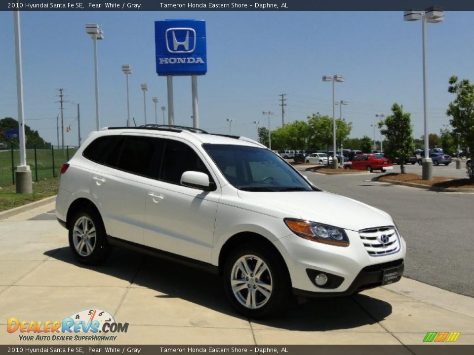 2010 Hyundai Santa Fe SE Pearl White / Gray Photo #2