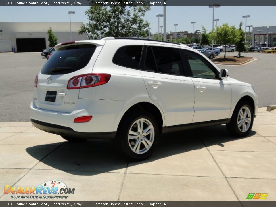 2010 Hyundai Santa Fe SE Pearl White / Gray Photo #5