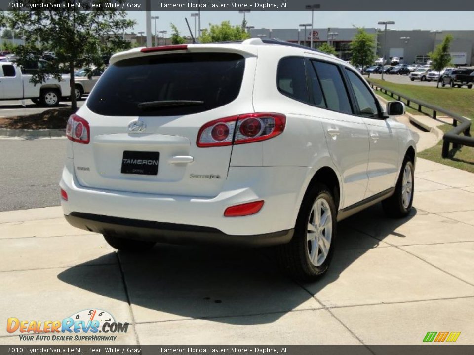 2010 Hyundai Santa Fe SE Pearl White / Gray Photo #6
