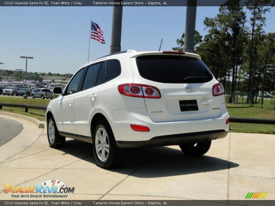 2010 Hyundai Santa Fe SE Pearl White / Gray Photo #7