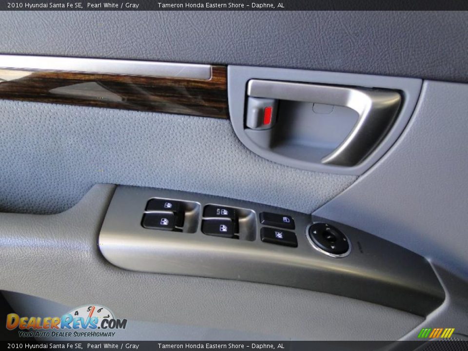 2010 Hyundai Santa Fe SE Pearl White / Gray Photo #17