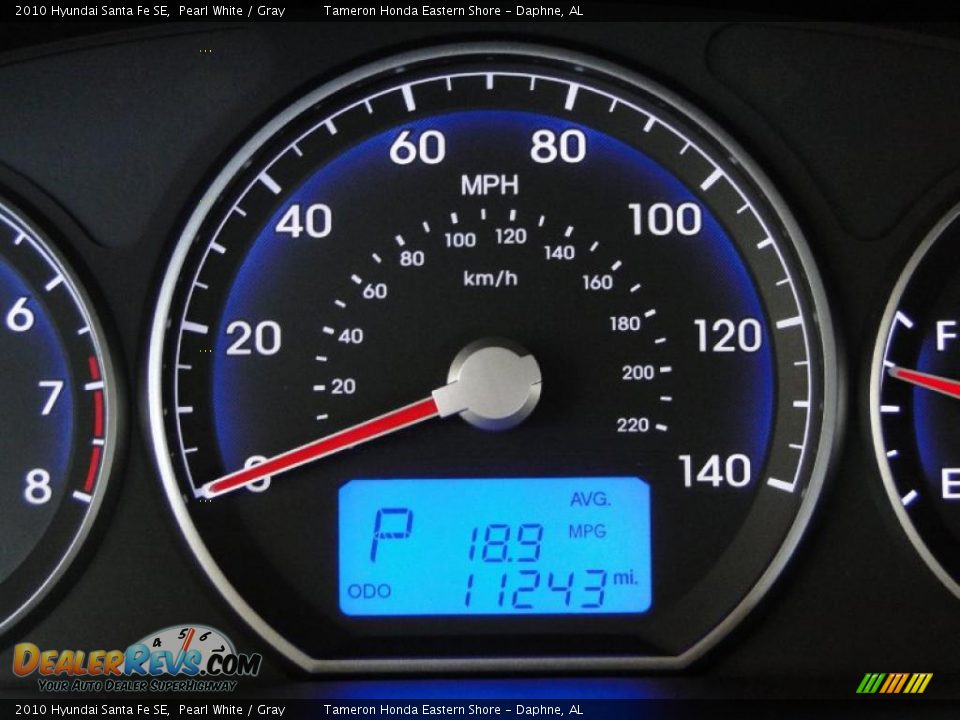 2010 Hyundai Santa Fe SE Pearl White / Gray Photo #21