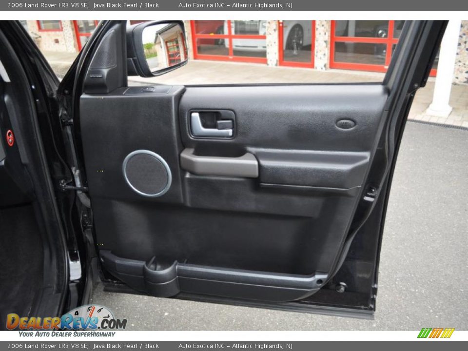 Door Panel of 2006 Land Rover LR3 V8 SE Photo #23