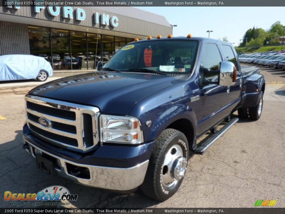 2005 Ford F350 Super Duty Lariat Crew Cab Dually True Blue Metallic / Medium Flint Photo #8