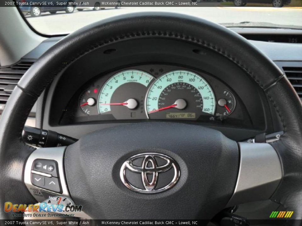 2007 Toyota Camry SE V6 Super White / Ash Photo #11