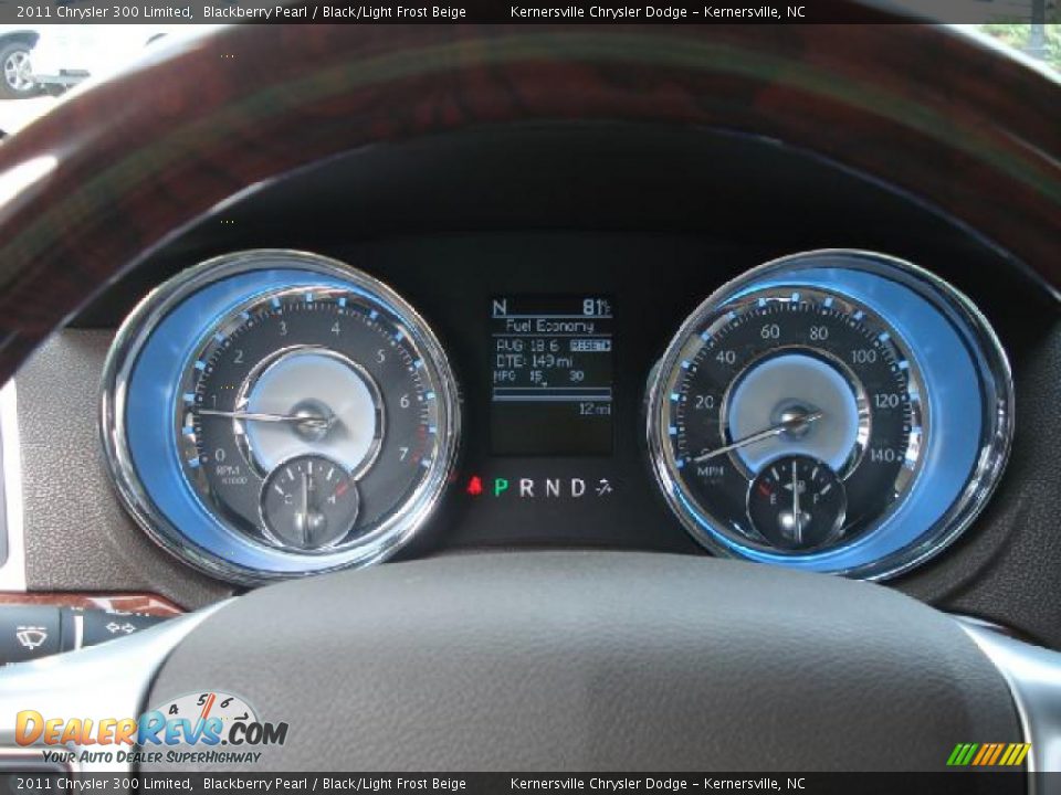 2011 Chrysler 300 Limited Gauges Photo #18