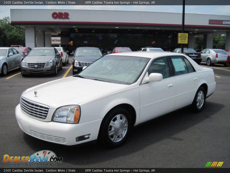 2005 Cadillac DeVille Sedan Cotillion White / Shale Photo #1