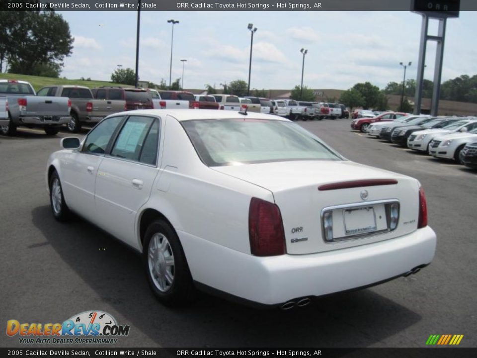 2005 Cadillac DeVille Sedan Cotillion White / Shale Photo #3