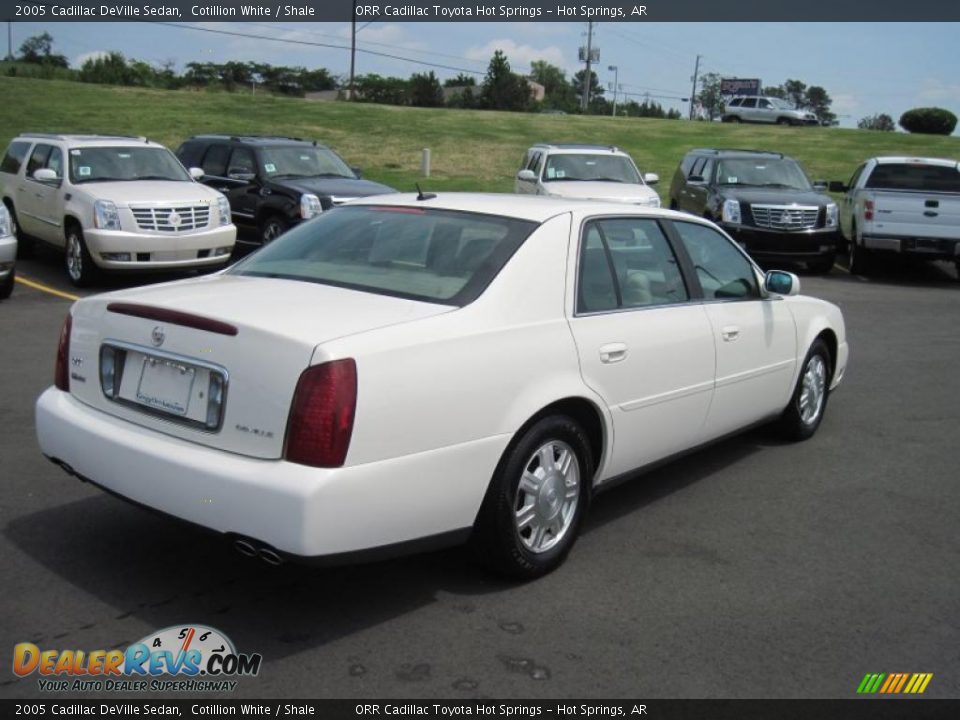 2005 Cadillac DeVille Sedan Cotillion White / Shale Photo #5