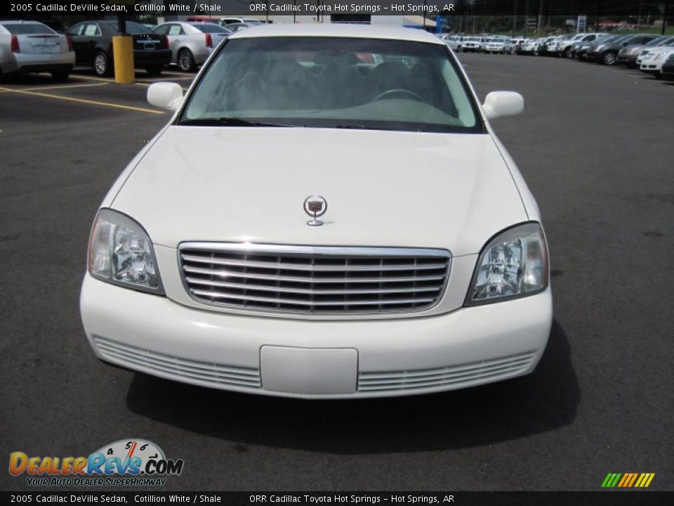 2005 Cadillac DeVille Sedan Cotillion White / Shale Photo #8