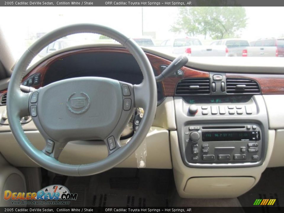 2005 Cadillac DeVille Sedan Cotillion White / Shale Photo #14