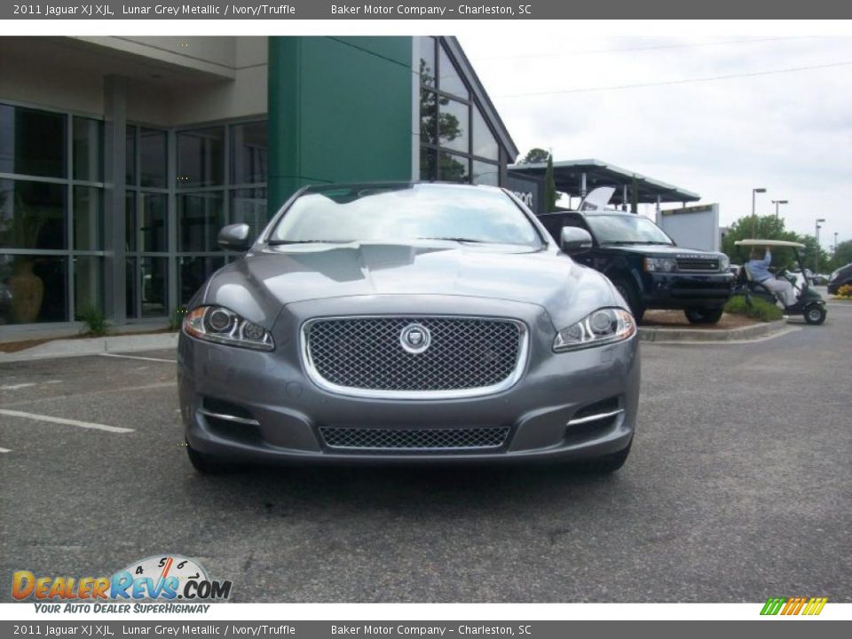 2011 Jaguar XJ XJL Lunar Grey Metallic / Ivory/Truffle Photo #3