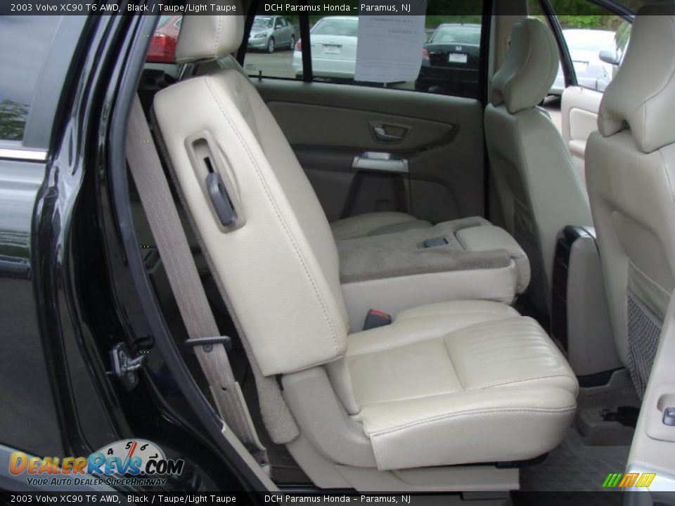 2003 Volvo XC90 T6 AWD Black / Taupe/Light Taupe Photo #18