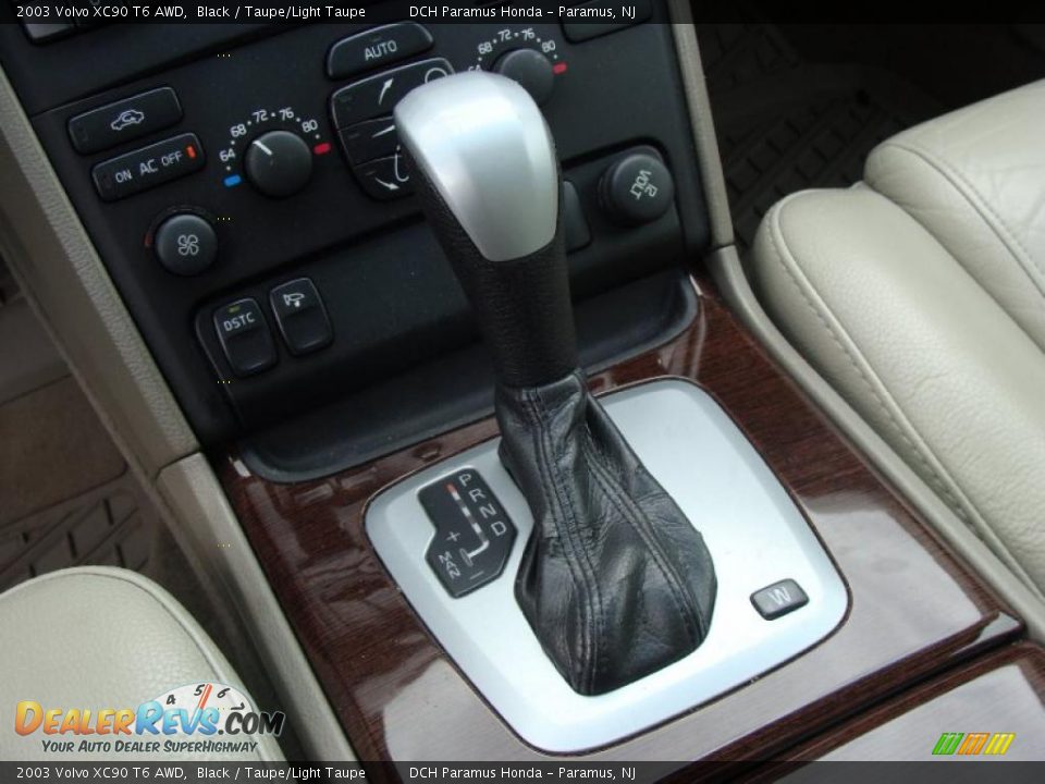 2003 Volvo XC90 T6 AWD Black / Taupe/Light Taupe Photo #24