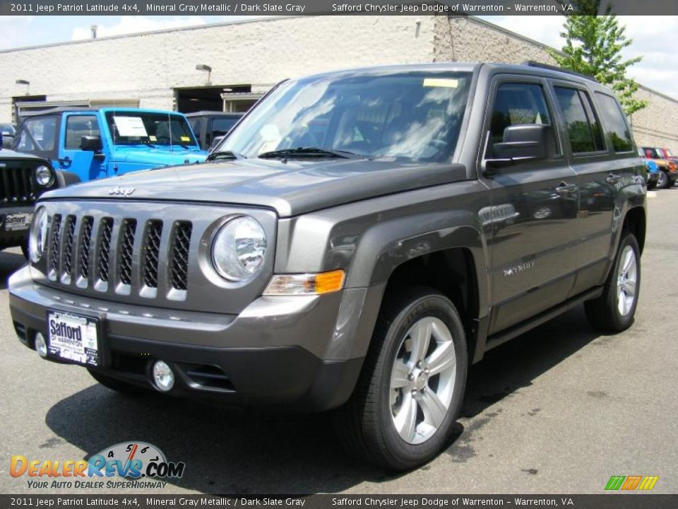 2011 Jeep Patriot Latitude 4x4 Mineral Gray Metallic / Dark Slate Gray Photo #1