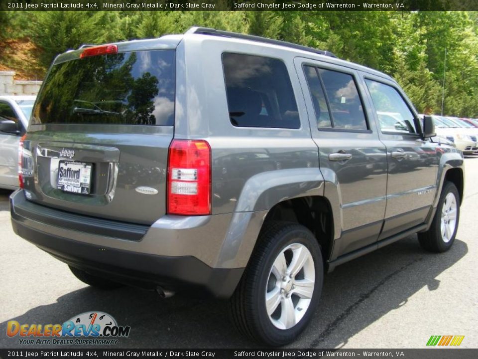 2011 Jeep Patriot Latitude 4x4 Mineral Gray Metallic / Dark Slate Gray Photo #3