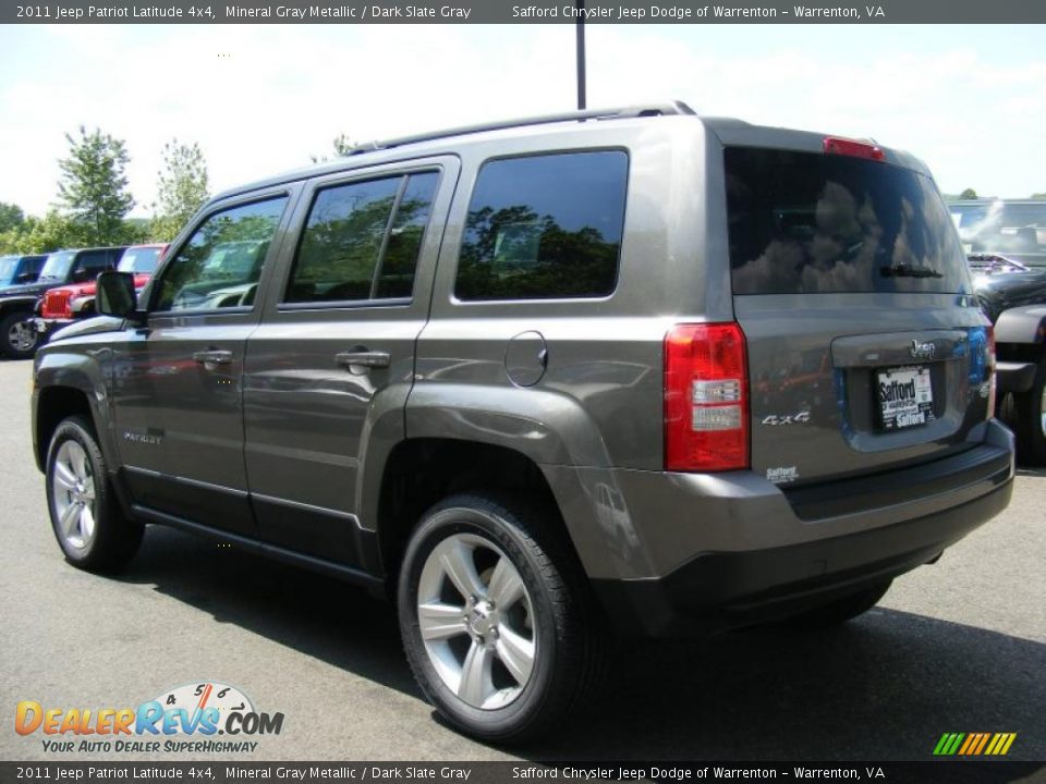 2011 Jeep Patriot Latitude 4x4 Mineral Gray Metallic / Dark Slate Gray Photo #4
