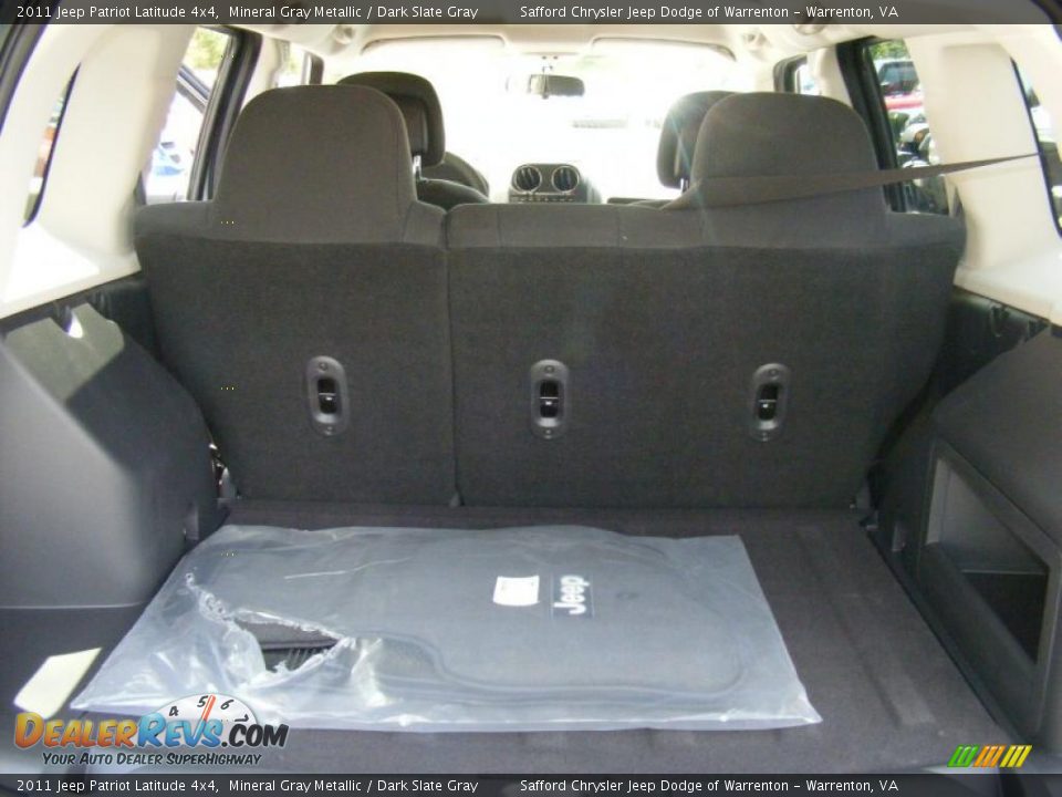 2011 Jeep Patriot Latitude 4x4 Mineral Gray Metallic / Dark Slate Gray Photo #8