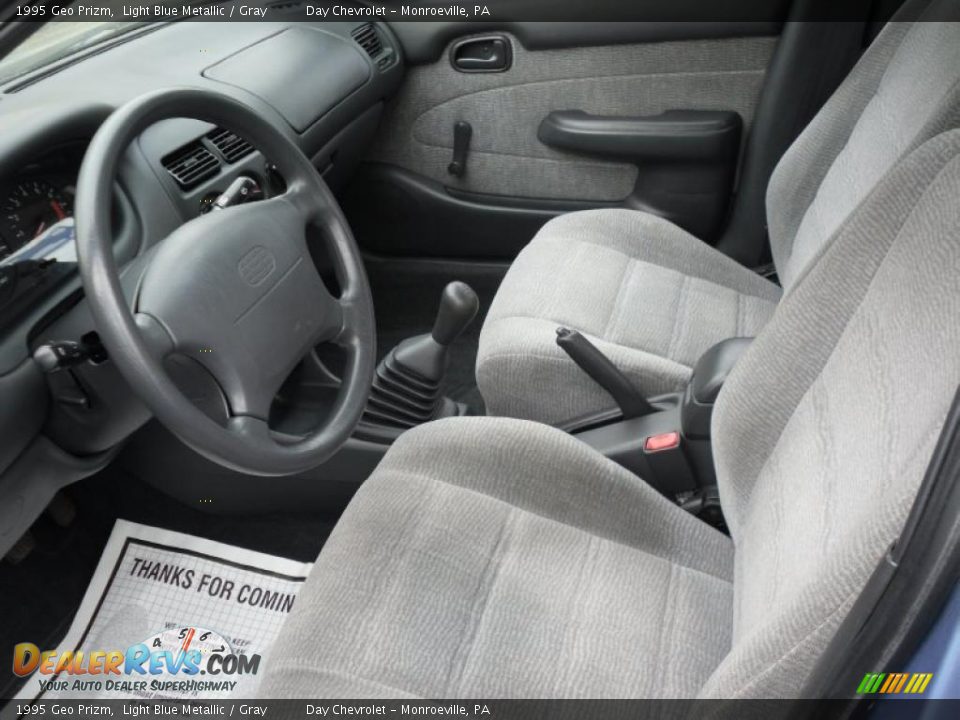 Gray Interior - 1995 Geo Prizm  Photo #5