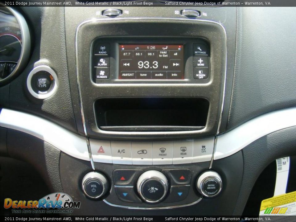 2011 Dodge Journey Mainstreet AWD White Gold Metallic / Black/Light Frost Beige Photo #10