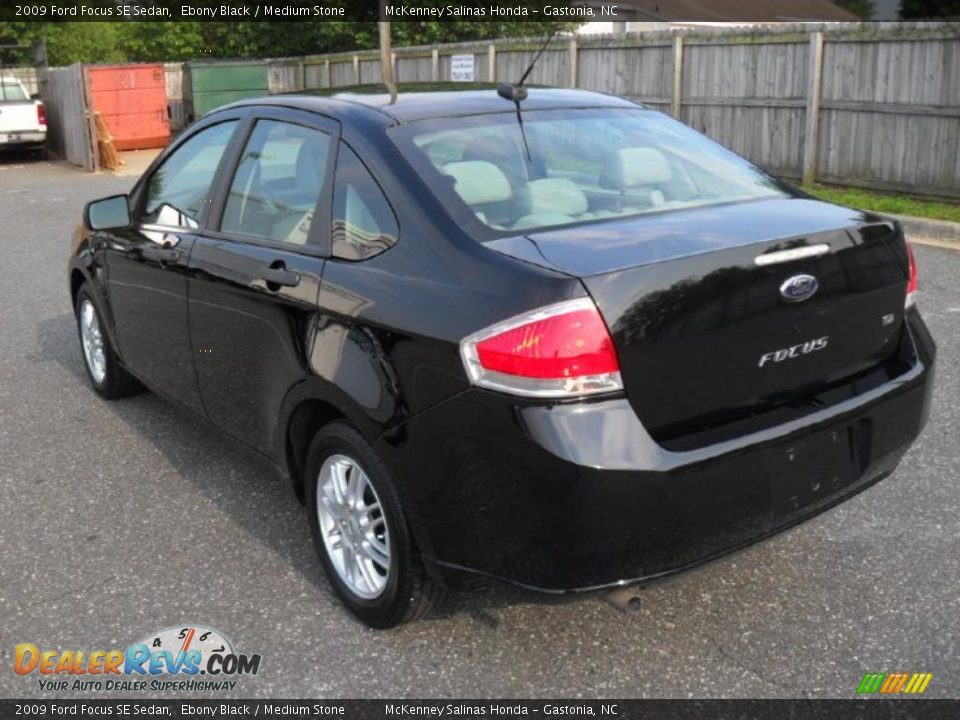 2009 Ford Focus SE Sedan Ebony Black / Medium Stone Photo #2