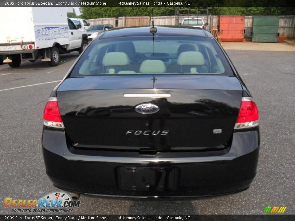 2009 Ford Focus SE Sedan Ebony Black / Medium Stone Photo #3