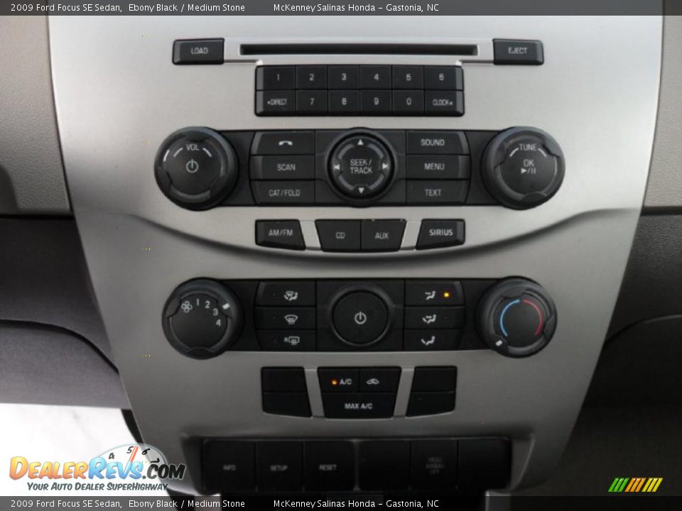 2009 Ford Focus SE Sedan Ebony Black / Medium Stone Photo #14