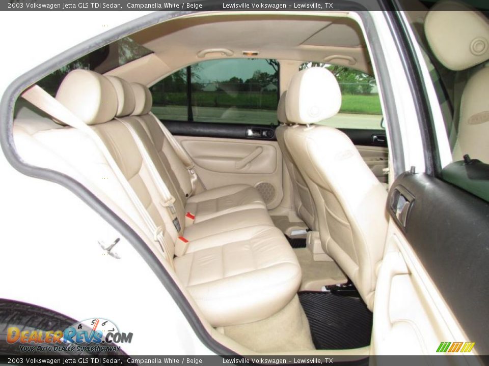 Beige Interior - 2003 Volkswagen Jetta GLS TDI Sedan Photo #11