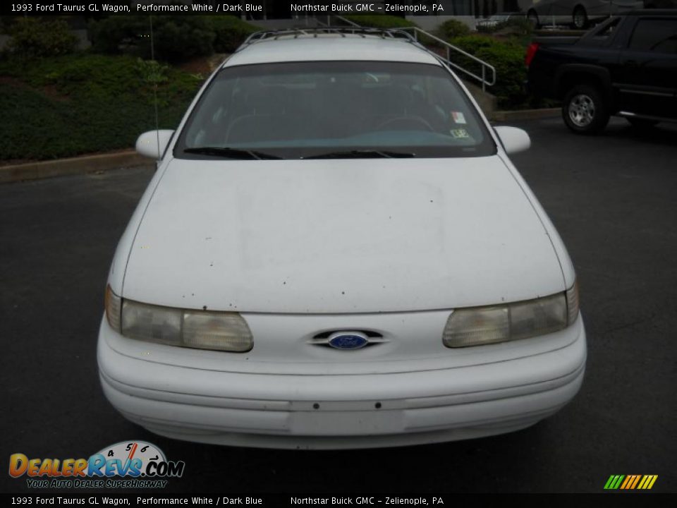 1993 Ford Taurus GL Wagon Performance White / Dark Blue Photo #2
