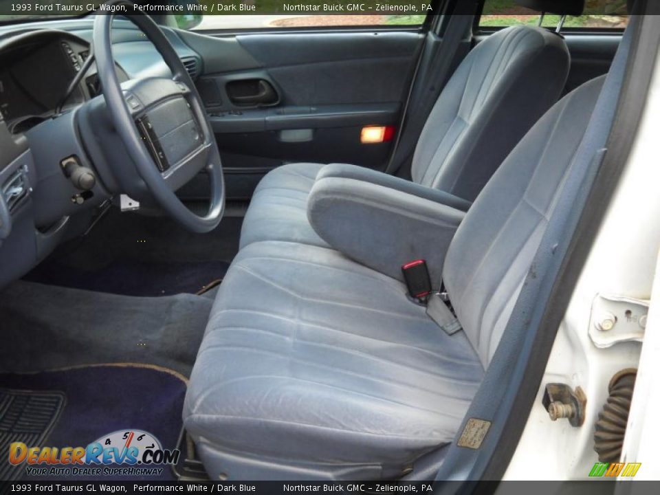 Dark Blue Interior - 1993 Ford Taurus GL Wagon Photo #11