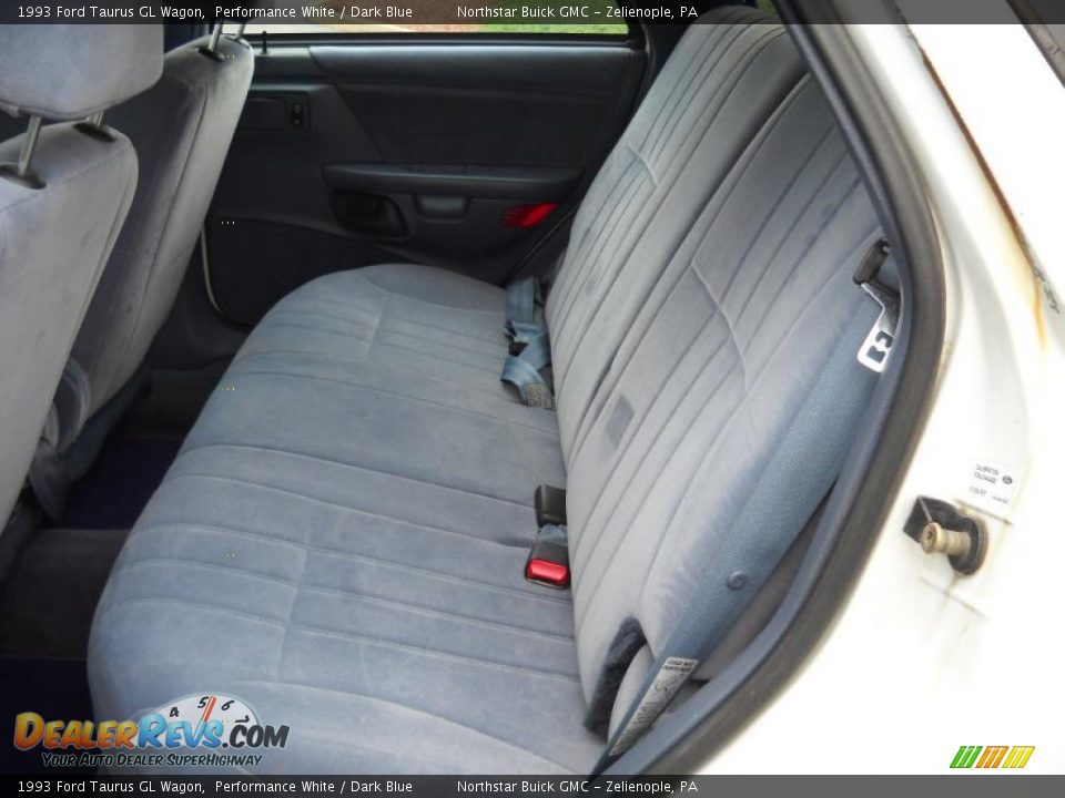 Dark Blue Interior - 1993 Ford Taurus GL Wagon Photo #14