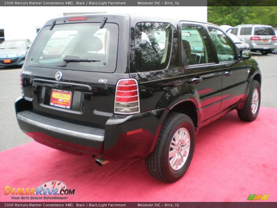 2006 Mercury Mariner Convenience 4WD Black / Black/Light Parchment Photo #6