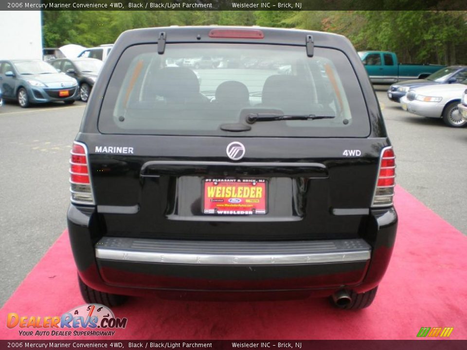 2006 Mercury Mariner Convenience 4WD Black / Black/Light Parchment Photo #7