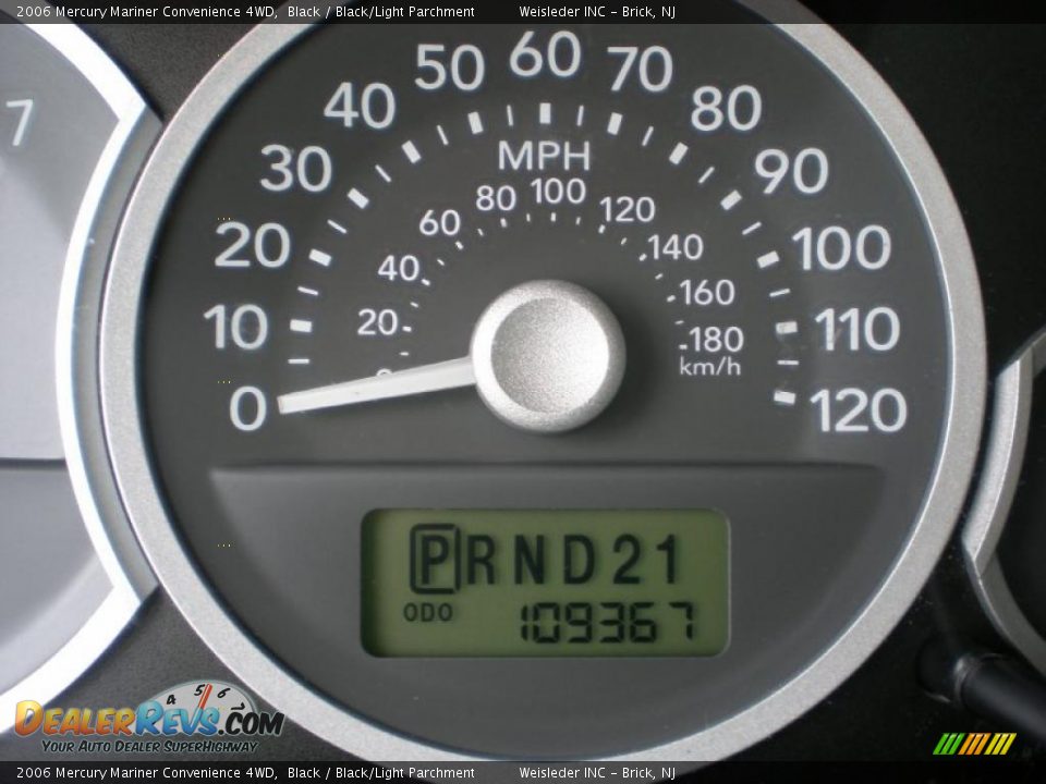 2006 Mercury Mariner Convenience 4WD Black / Black/Light Parchment Photo #17