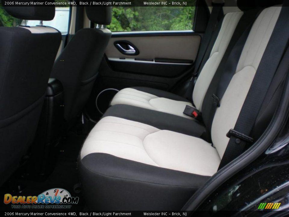 Black/Light Parchment Interior - 2006 Mercury Mariner Convenience 4WD Photo #18