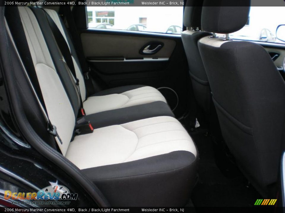 Black/Light Parchment Interior - 2006 Mercury Mariner Convenience 4WD Photo #22