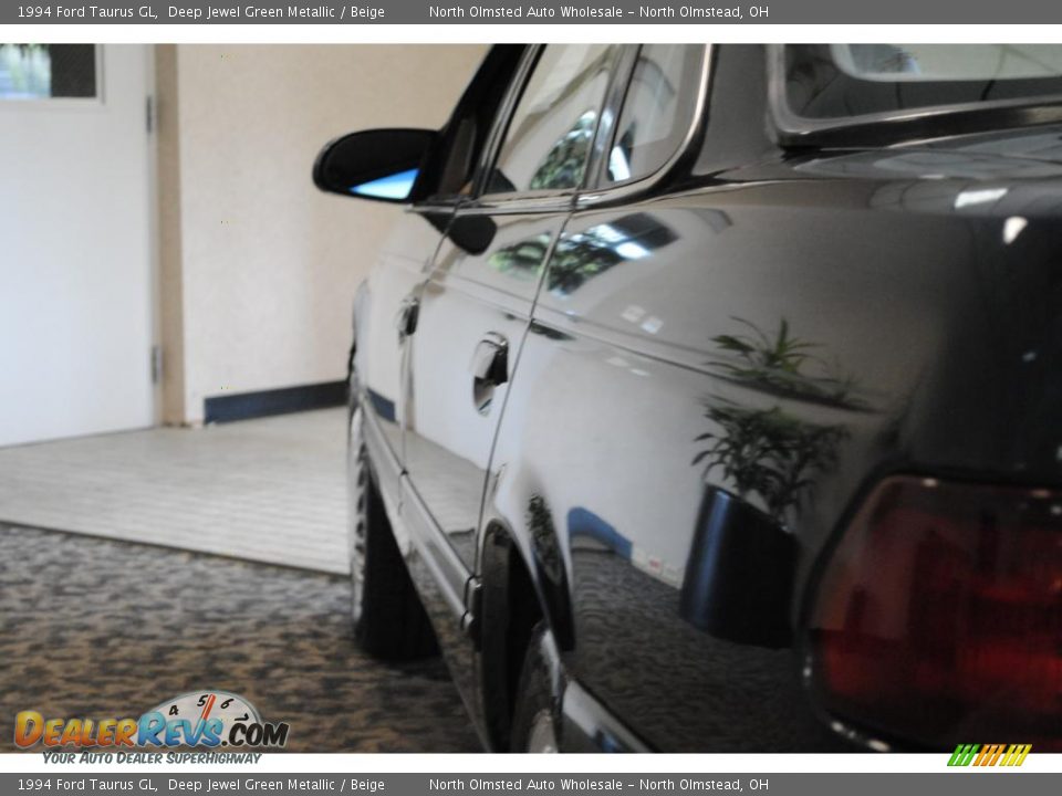 1994 Ford Taurus GL Deep Jewel Green Metallic / Beige Photo #7