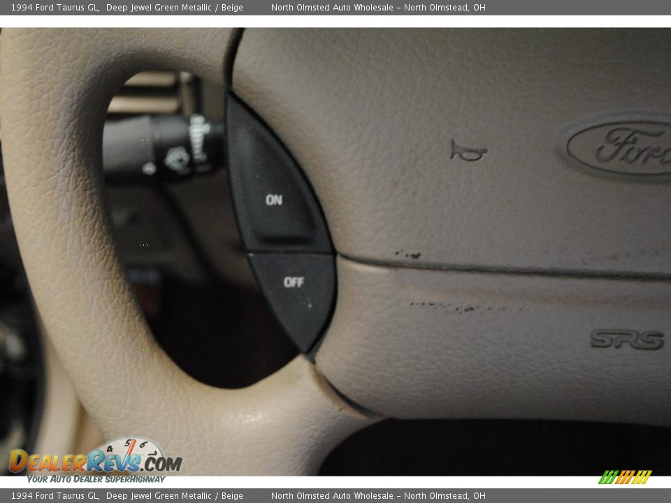 1994 Ford Taurus GL Deep Jewel Green Metallic / Beige Photo #23