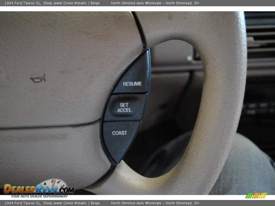 1994 Ford Taurus GL Deep Jewel Green Metallic / Beige Photo #24