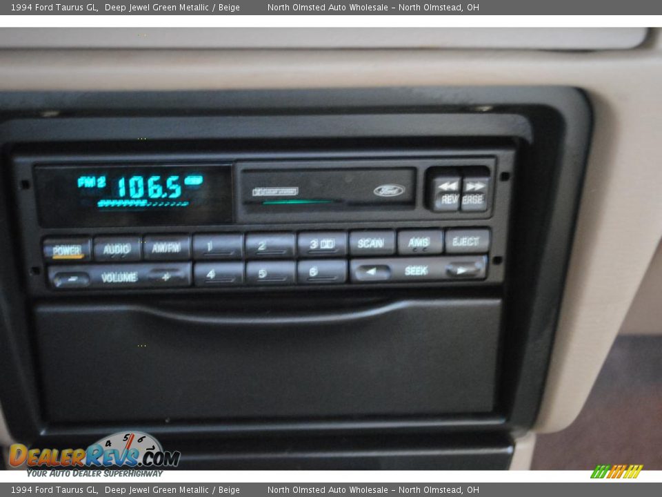 1994 Ford Taurus GL Deep Jewel Green Metallic / Beige Photo #29