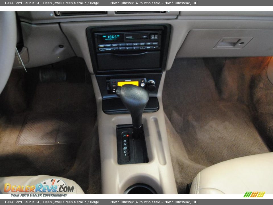 1994 Ford Taurus GL Deep Jewel Green Metallic / Beige Photo #31