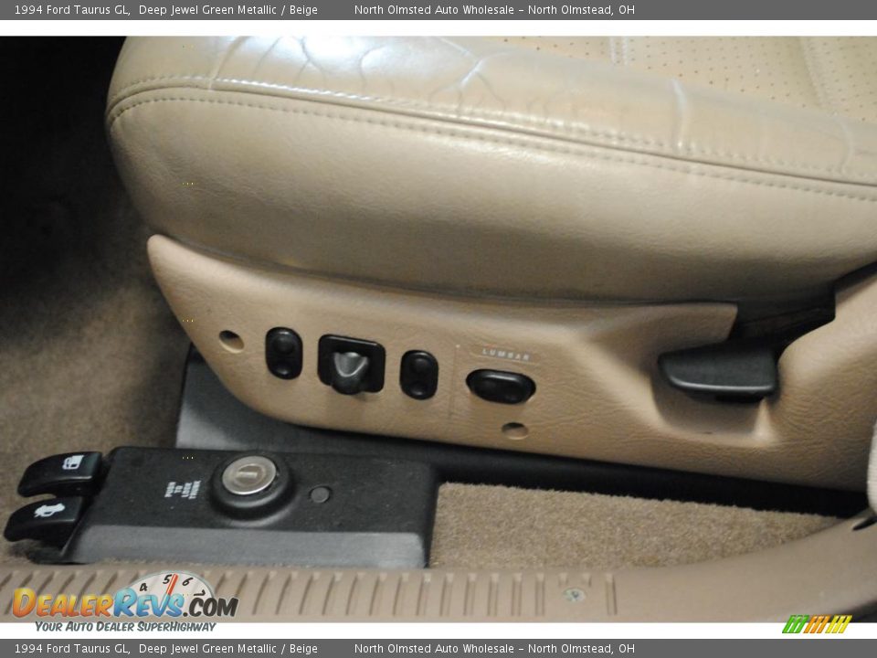 1994 Ford Taurus GL Deep Jewel Green Metallic / Beige Photo #32