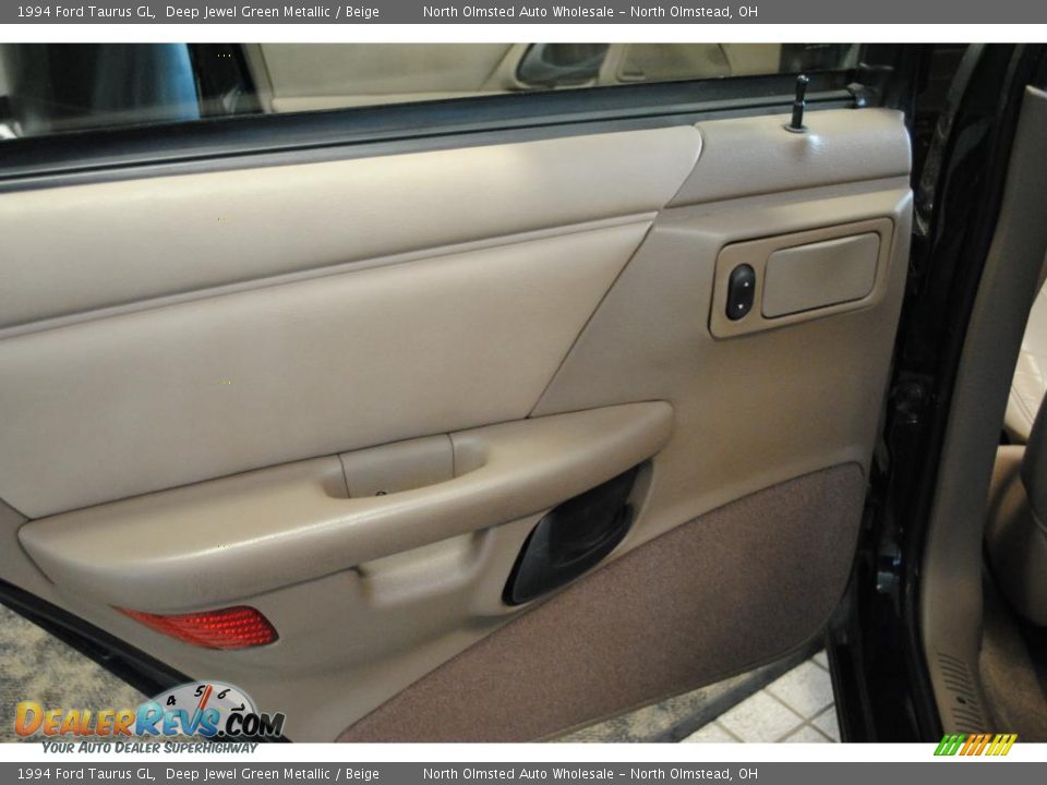 1994 Ford Taurus GL Deep Jewel Green Metallic / Beige Photo #33