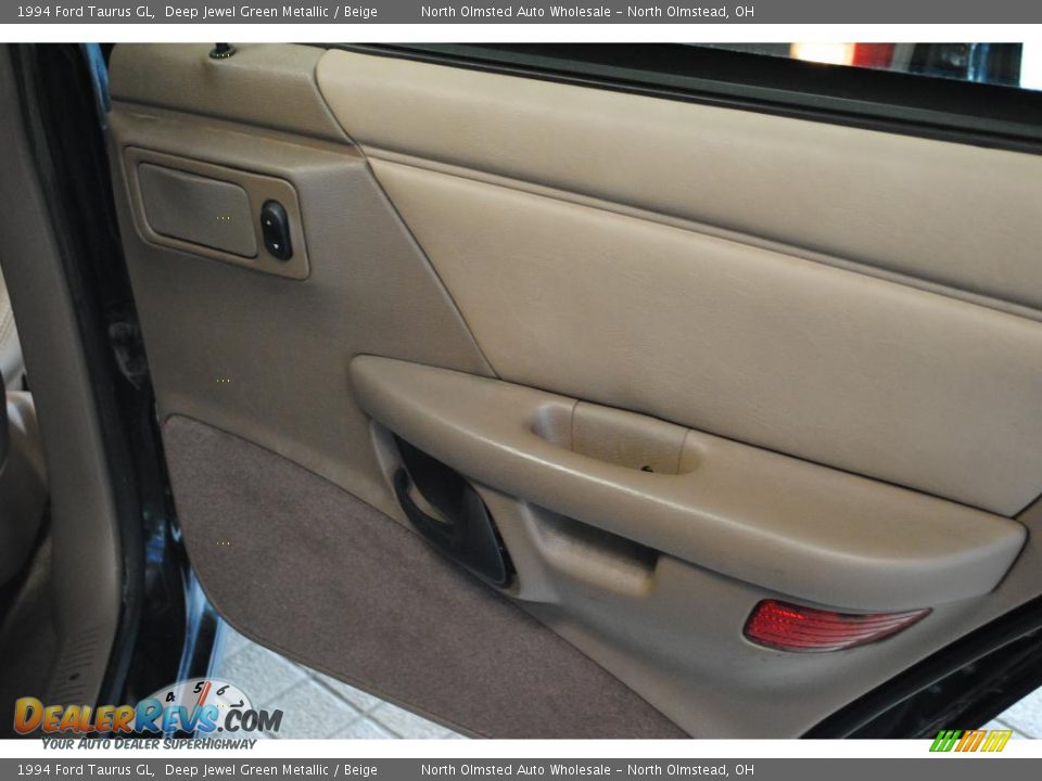 1994 Ford Taurus GL Deep Jewel Green Metallic / Beige Photo #36